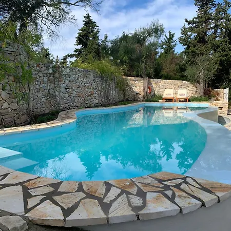 别墅 Agios Isavros Magaziá